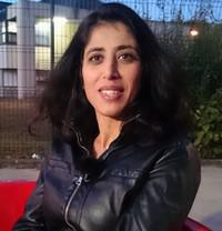 Le voile ou le choc des représentations - Le corps comme vecteur de domination et d’exploitation (2/3) Le voile ou le choc des représentations - Le corps comme vecteur de domination et d’exploitation (2/3)