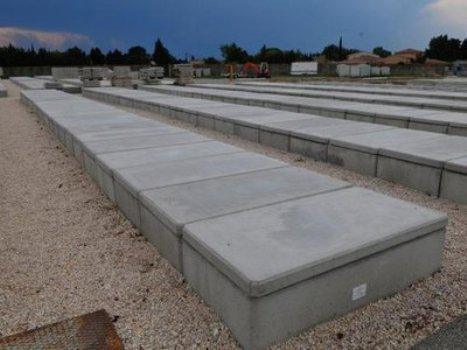 A Avignon, la construction de cuves en béton sans fond pour inhumer les morts met les musulmans en colère, d'autant que ce projet a été validé sans aucune concertation avec la communauté musulmane.