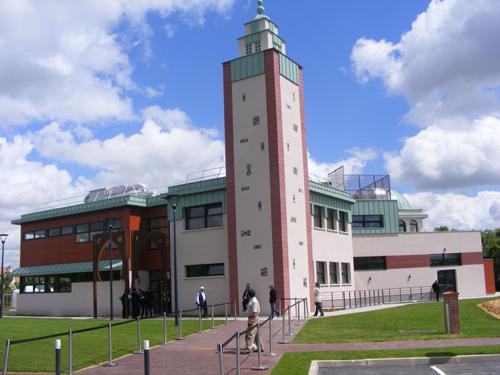 La Grande Mosquée de Cergy : un symbole de l'islam de France