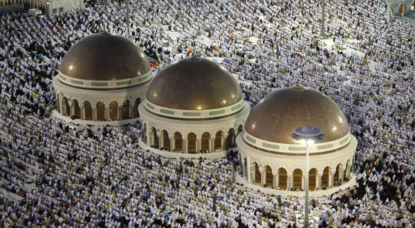 Hajj 2012 : face au virus du type SRAS, quel danger pour les pèlerins ?