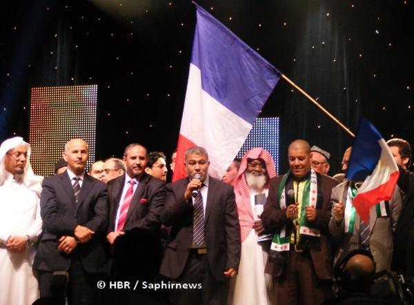 La cérémonie de clôture de la 30e Rencontre annuelle des musulmans de France (RAMF) 2013.