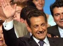 Nicolas Sarkozy succède à Jacques Chirac