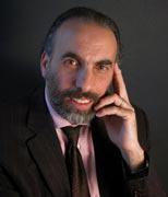 Mustapha Chérif est un penseur algérien, auteur notamment de Islam, tolérant ou intolérant ? aux éditions Odile Jacob, Paris.