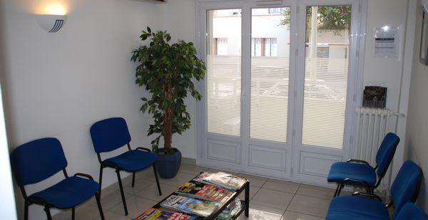 Une médecin sanctionnée avec sursis pour avoir refusé une femme voilée