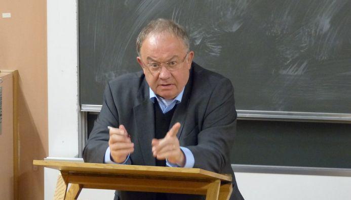 Olivier Roy durant sa conférence à l'Université de Fribourg, en Suisse. © 2016 Thomas Jammet