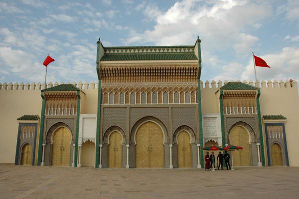 Maroc : l'interdiction de la fabrication et de la vente du voile intégral lancée