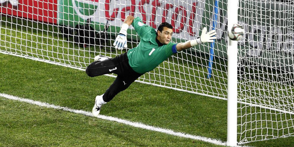 Essam El Hadary est devenu à 44 ans, le plus vieux joueur à disputer une rencontre de Coupe d'Afrique.