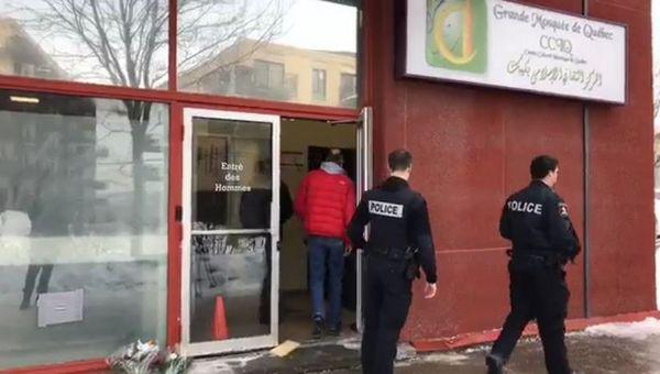 La salle de prière du Centre culturel islamique de Québec avant l'attaque du 29 janvier 2017.