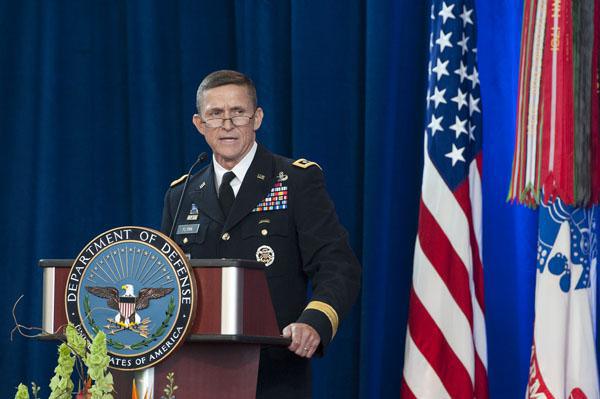 Michael Flynn, le Monsieur Sécurité de Trump, démissionnne