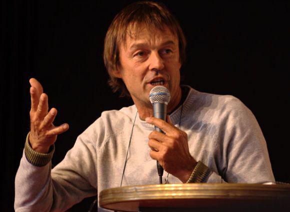 Présidentielle 2017 : avec 80 ONG, Nicolas Hulot lance la campagne des solidarités