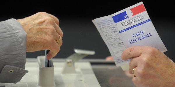 Orange : contrainte d'enlever son voile, une électrice porte plainte