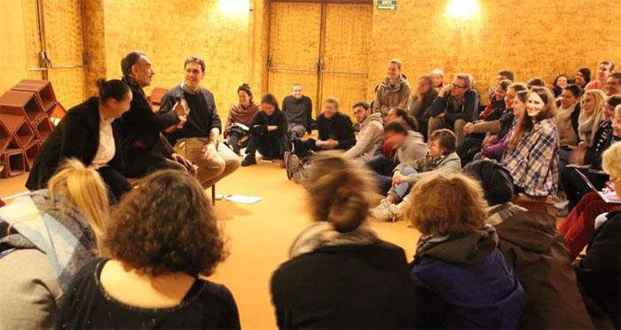 Dialogue, ateliers, repas pris en commun, découvertes des prières des musulmans et de celles des chrétiens… Une expérience d’une vie partagée pendant un weekend d’amitié islamo-chrétienne organisé du 5 au 8 mai 2017, à Taizé, où vit une communauté monastique chrétienne, fondée en 1940 par frère Roger. (Photo © Laurent Grzybowski)