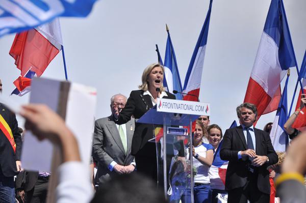 Législatives 2017 : le visage raciste et islamophobe des candidats FN exposé