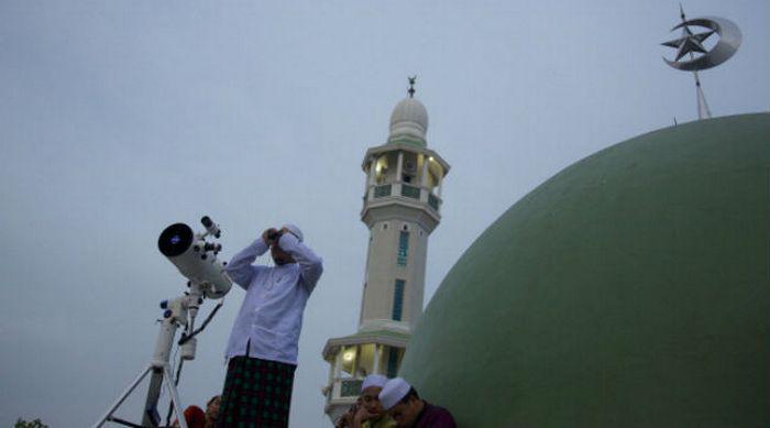 Fin du Ramadan : pourquoi l'Aïd al-Fitr pourrait être annoncé lundi 26 juin en France