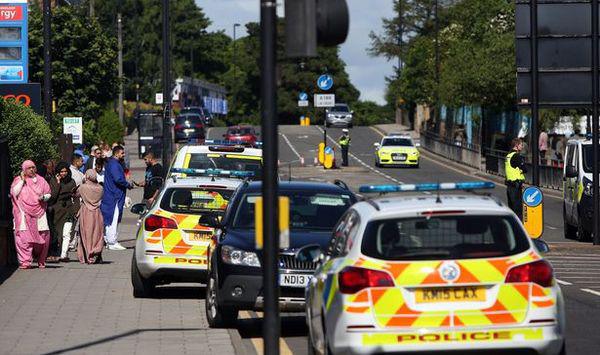 Une voiture a foncé sur des fidèles sortant de la prière de l'Aïd al-Fitr dimanche 25 juin à Newcastle, en Angleterre. © Newcastle Chronicle