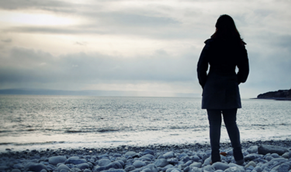 Béatrice Huret raconte, dans livre « Calais mon amour », son histoire d'amour avec un migrant iranien que l'ex-sympathisante du FN a aidé à passer en Angleterre.