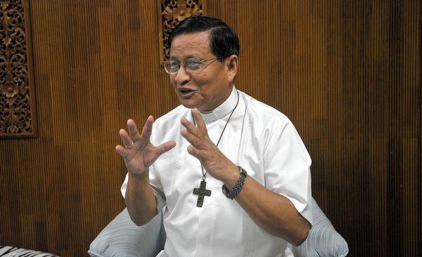 Birmanie : un cardinal s’élève contre les persécutions des Rohingyas