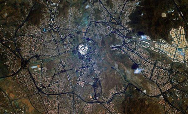 Un cosmonaute russe poste des photos de La Mecque depuis l'espace