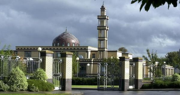La mosquée Clonskeagh à Dublin a annoncé qu’elle ouvre ses portes aux SDF pour les protéger du grand froid qui frappe l'Irlande et l'Europe.