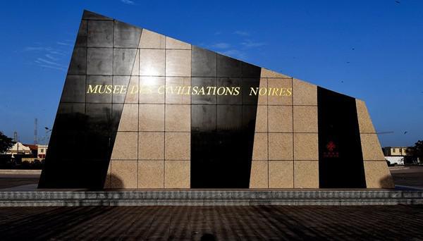 Sénégal : le musée des civilisations noires inauguré à Dakar