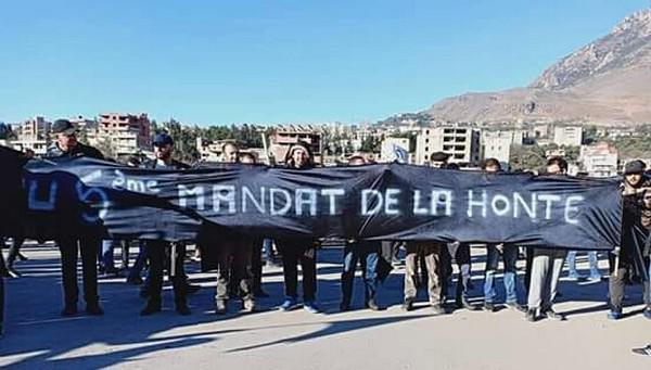 Algérie : la révolte gronde contre un cinquième mandat de Bouteflika