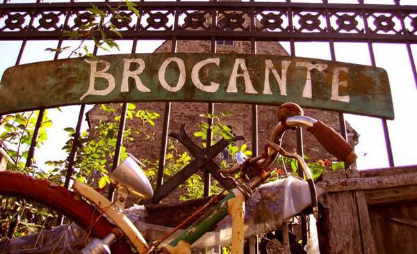 Islamophobie : deux femmes empêchées de s’inscrire à une brocante car voilées