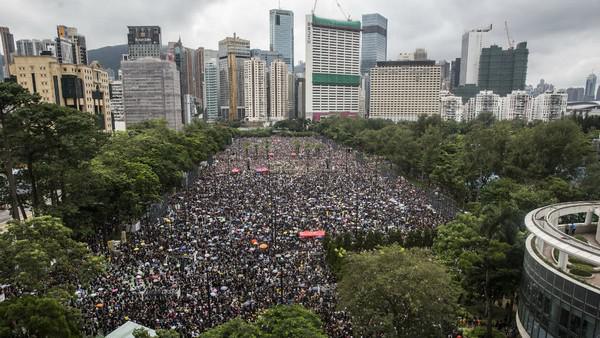 Hong Kong : une marée humaine pour la démocratie qui défie la Chine