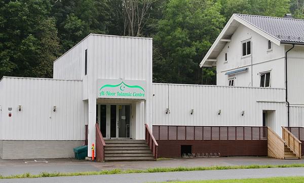 Norvège : l’assaillant d'une mosquée de la banlieue d'Oslo inculpé pour terrorisme