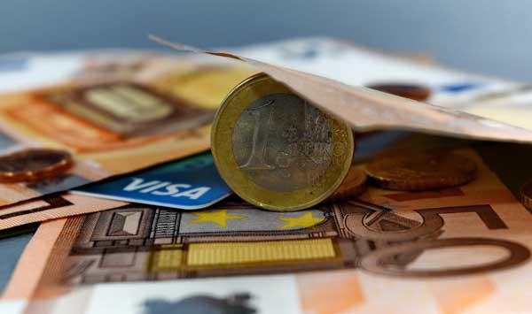 Fermeture de comptes bancaires de mosquées : des pratiques « abusives et injustes »