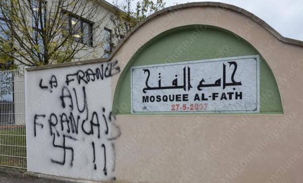 L'islamophobie progresse en 2014, la cyberhaine explose