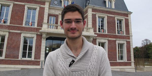 Maxence Buttey, l'élu FN de Noisy-Le-Grand (93) converti à l'islam.