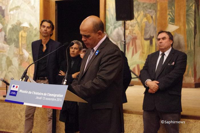 L'historien Pascal Blanchard, le réalisateur Rachid Bouchareb, le secrétaire d’Etat aux Anciens Combattants Kader Arif et le président de la Cité nationale de l’histoire de l’immigration et historien Benjamin Stora, jeudi 13 novembre 2014.