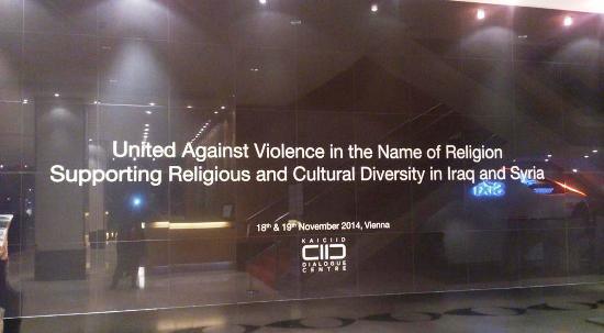 Des religieux réunis avec le Centre international Roi Abdullah Ben Abdelaziz pour le dialogue interreligieux et interculturel (KAICIID) ont condamné les violences commises au nom de la religion.