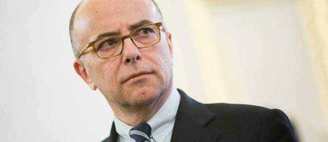 Bernard Cazeneuve à Alger condamne « toute manifestation d’islamophobie »