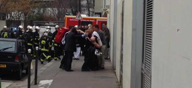 Une fusillade à Charlie Hebdo fait plusieurs victimes, dont Cabu et Charb