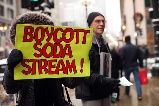 France Télévisions - Sodastream : un partenariat qui doit cesser