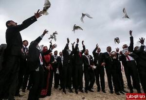 Un mariage collectif réunit 400 couples à Gaza
