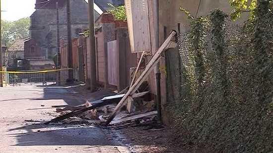 La rue de Pargny-sur-Saulx où l'incendie s'est déclaré est bouclée. © France 3 Champagne-Ardenne