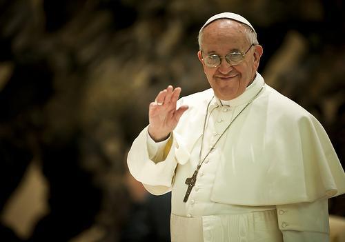 Bosnie : un sculpteur musulman au service du pape François (vidéo)