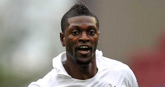 Le faux buzz autour de la conversion à l'islam d'Emmanuel Adebayor
