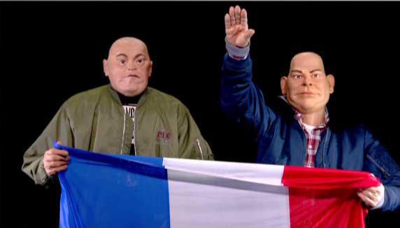 La classe politique dans sa totalité, de l’extrême gauche à l’extrême droite, assomme le pays en permanence avec le même discours catastrophiste et apocalyptique sur le « péril-islamiste-à-nos-portes ». (Copie d'écran des Guignols de l'info du 4 mai 2015 : « Marine Lepen rassure ses militants ».)