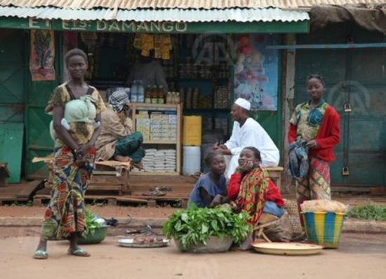 Centrafrique : musulmans et chrétiens manifestent pour la paix