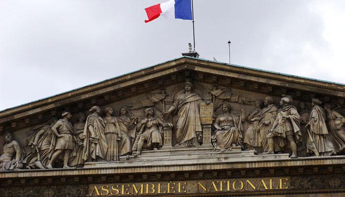 Une minute de silence en hommage à Aboubakar Cissé observée à l'Assemblée nationale, non sans remous