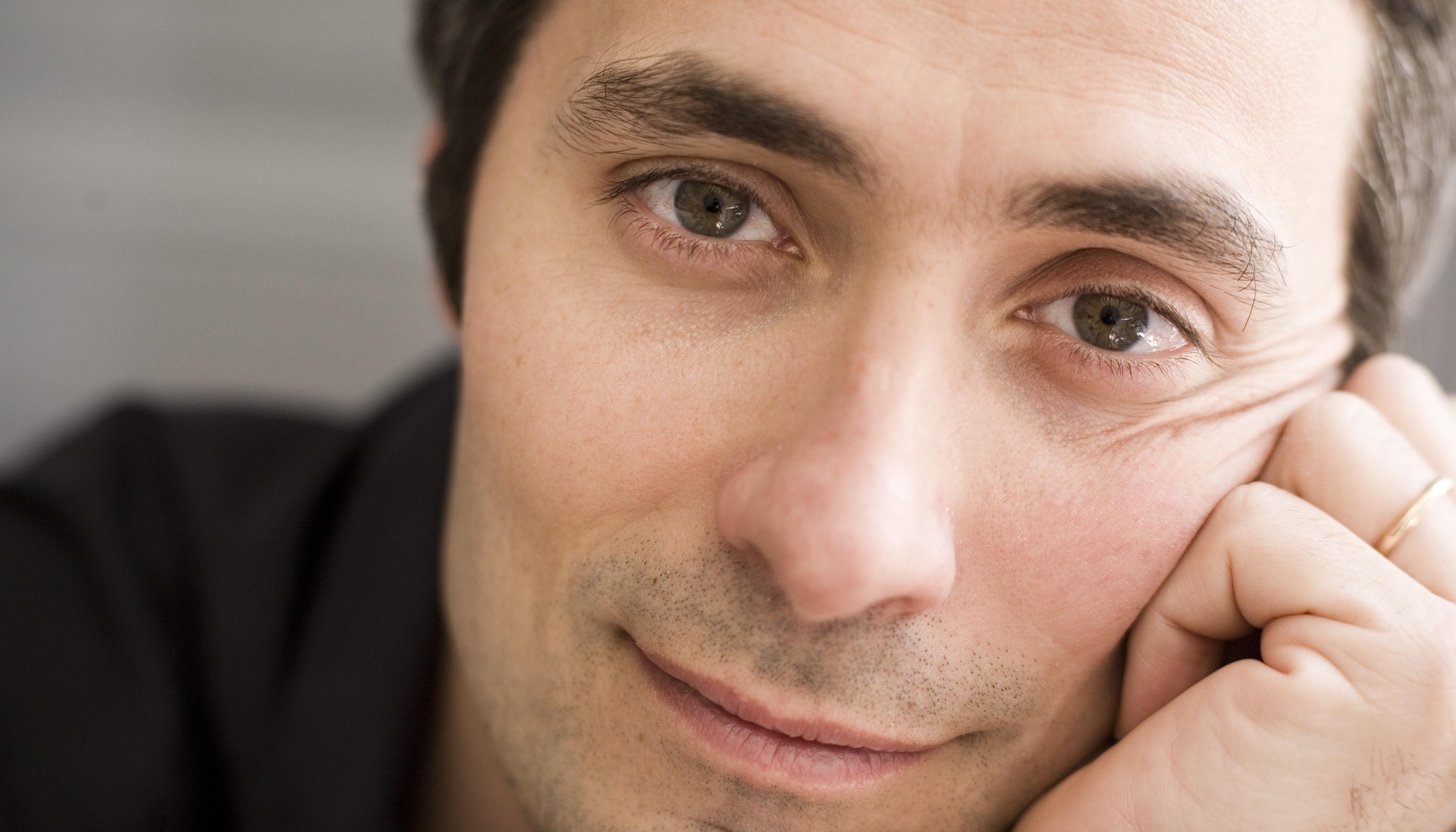 Raphaël Liogier, professeur à l’Institut d’études politiques d’Aix-en-Provence où il y dirige depuis 2006 l’Observatoire du religieux, est l'auteur de « La guerre des civilisations n’aura pas lieu ».