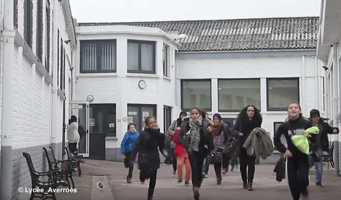 À la rentrée 2016-2017, le lycée-collège Averroès accueillera 850 élèves, soit une centaine de plus qu’aujourd’hui. Pour accompagner son développement, l’établissement privé d’enseignement musulman lance une opération de crowdfunding pour acheter un bâtiment adjacent aux locaux actuels et agrandir ainsi sa capacité d’accueil.