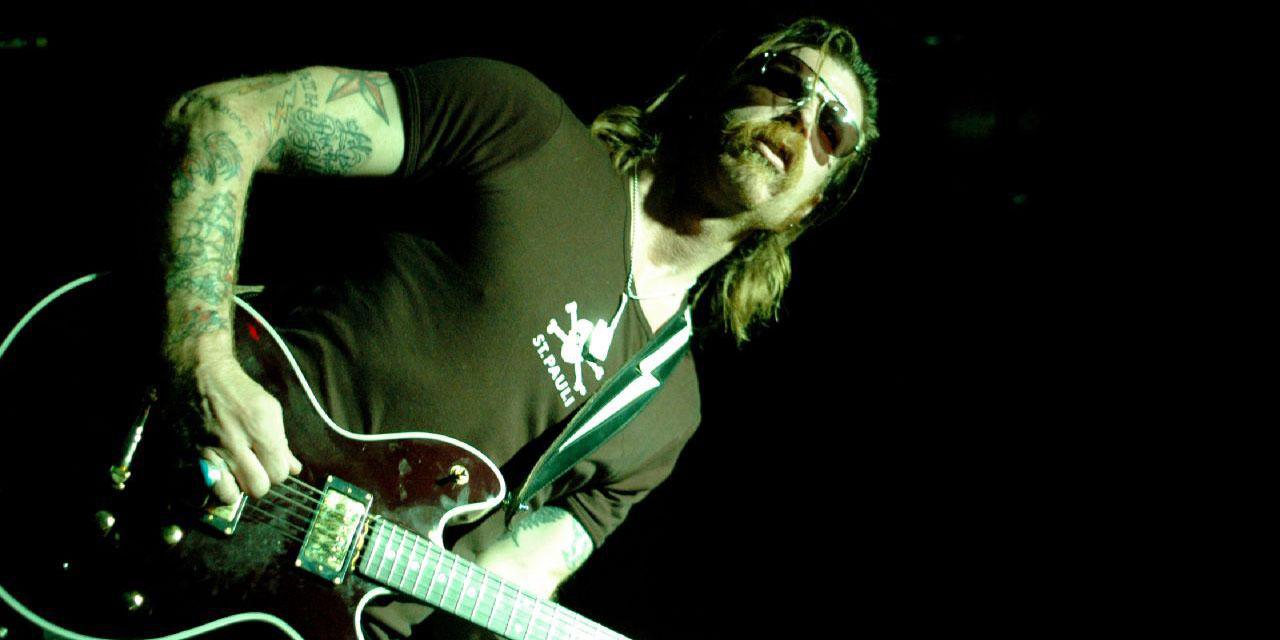 Attentats de Paris : le délire du leader des Eagles of Death Metal sur les musulmans