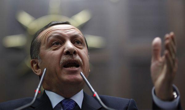 Véxé, Erdogan écourte sa présence aux obsèques de Muhammad Ali