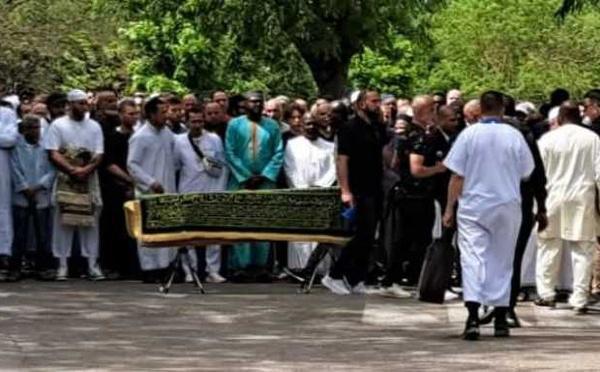 Un vendredi de prières pour Aboubakar Cissé dans les mosquées de France