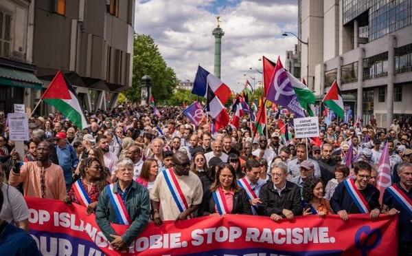 A Paris et en province, des milliers de manifestants dans les rues pour dire stop à l'islamophobie