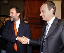 Zapatero se desgasta peligrosamente